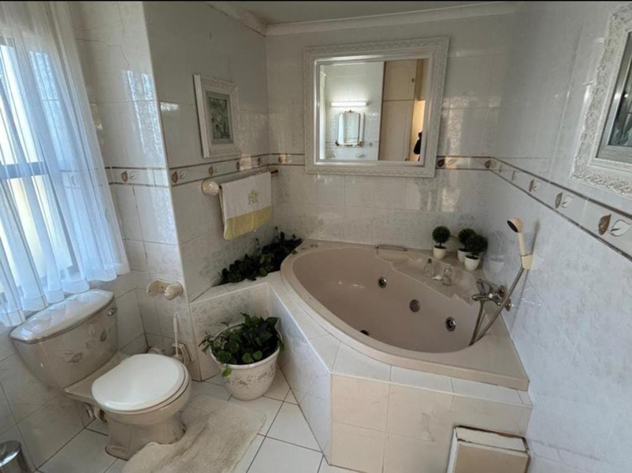4 Bedroom Property for Sale in Vincent Eastern Cape